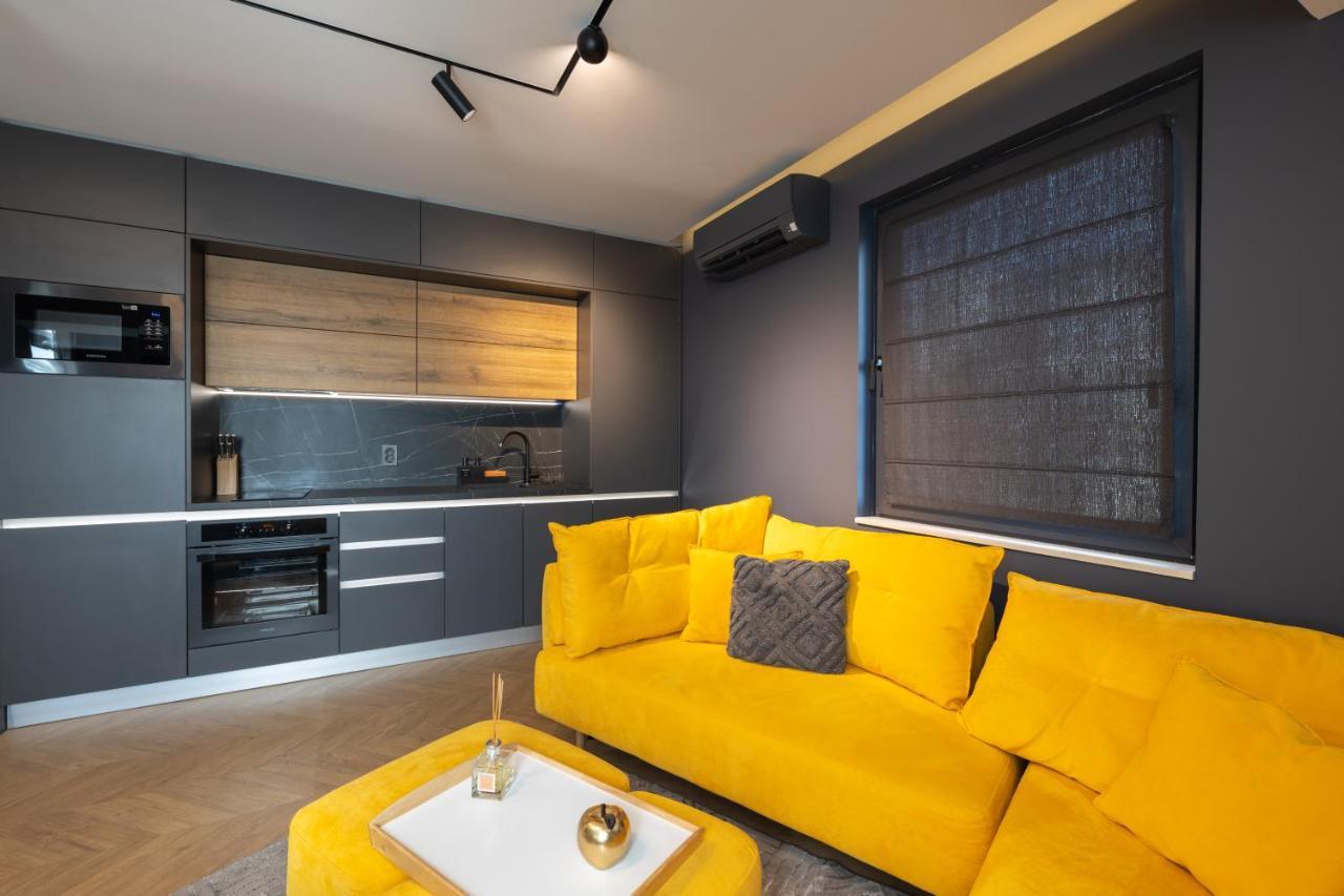 Topaz Beachfront Apartment Varna Esterno foto
