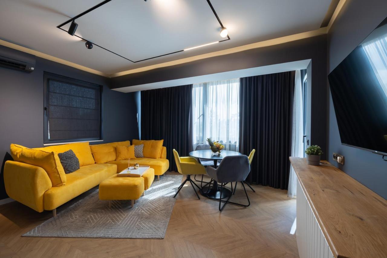 Topaz Beachfront Apartment Varna Esterno foto